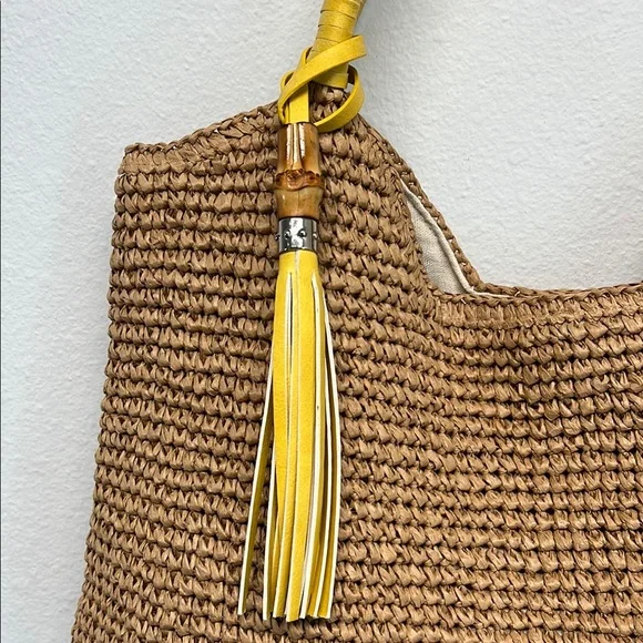 🌾 Tommy Bahama Tan Hobo Bag with Tassel - Picture 4 of 13
